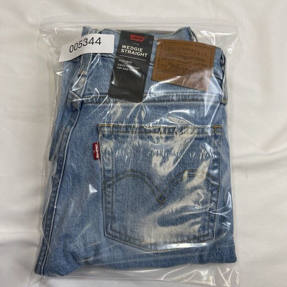 Levi’s Wedgie Jeans Women's 25x28 Blue Straight High Rise Preppy American Denim - Picture 14 of 14